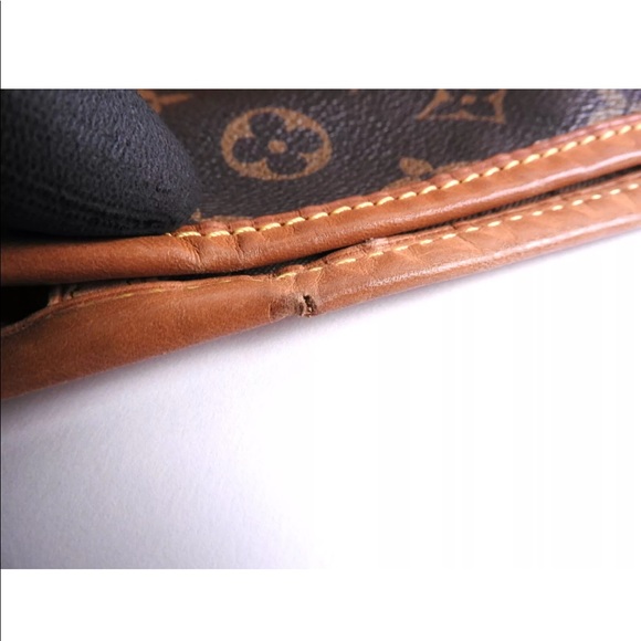LOUIS VUITTON Delightful PM Monogram Hobo - Picture 7 of 8